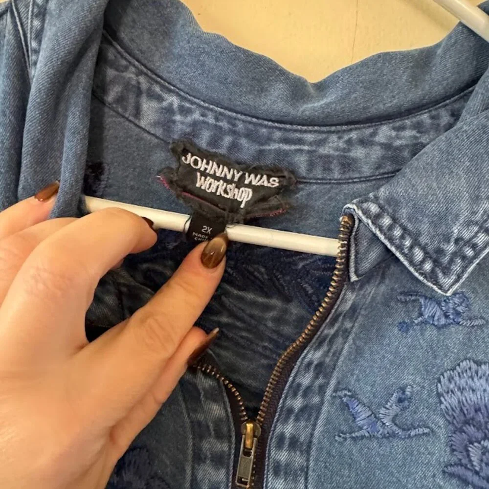 Johnny Was Workshop 2X Embroidered Tunic Top Blue Boho Floral Zip Neck Plus - Picture 2 of 3